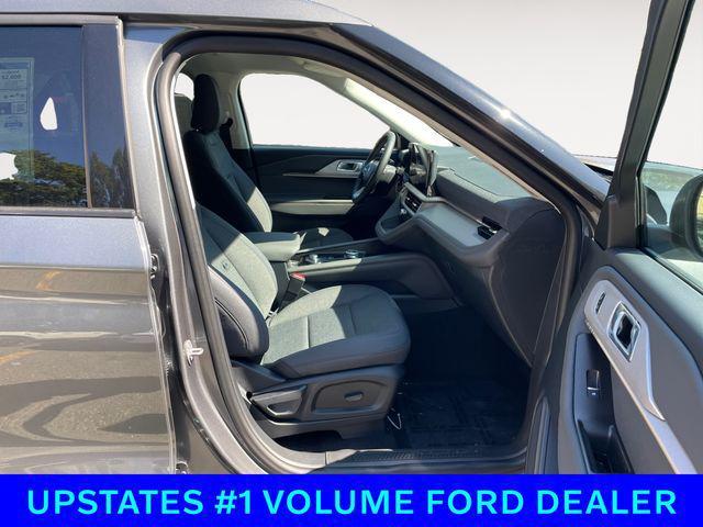 new 2025 Ford Explorer car, priced at $40,500