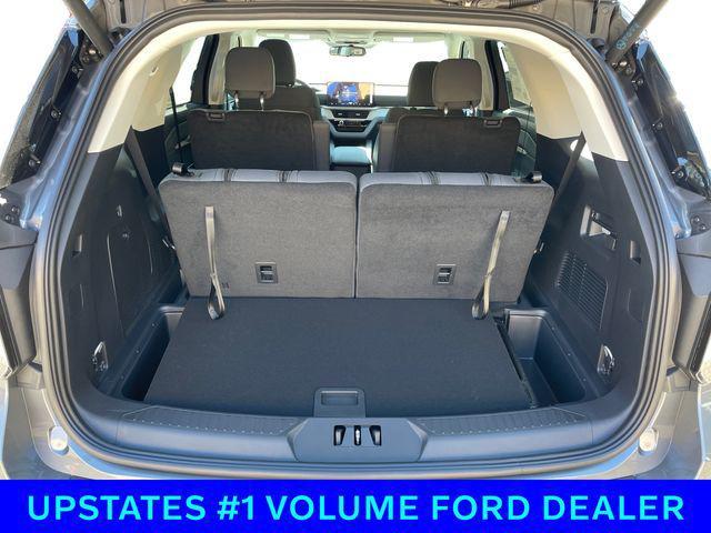 new 2025 Ford Explorer car, priced at $40,500