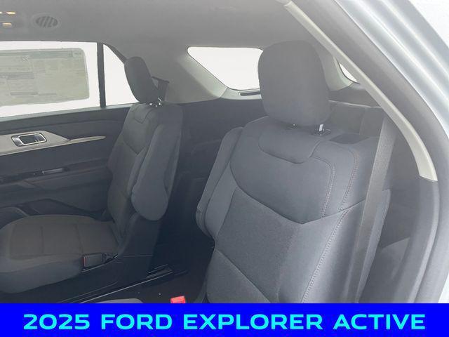 new 2025 Ford Explorer car, priced at $36,000