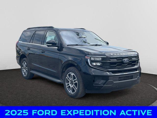 new 2025 Ford Expedition car, priced at $70,500