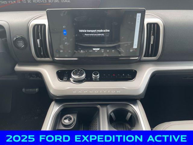 new 2025 Ford Expedition car, priced at $70,500