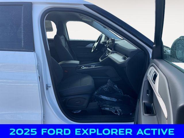 new 2025 Ford Explorer car, priced at $37,000