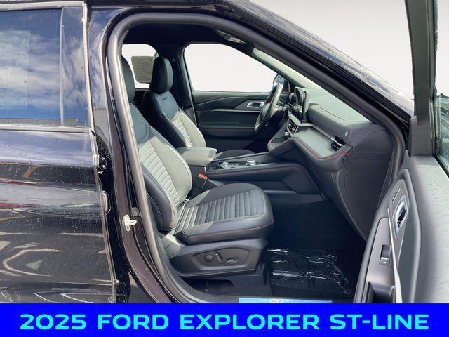new 2025 Ford Explorer car, priced at $47,250