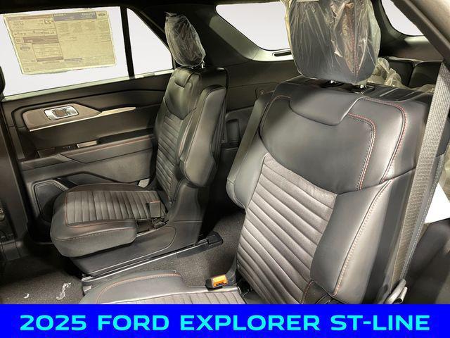 new 2025 Ford Explorer car, priced at $40,750