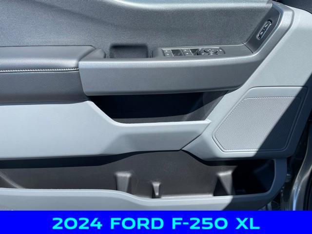 new 2024 Ford F-250 car, priced at $61,000
