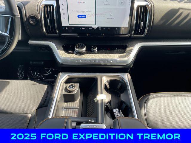new 2025 Ford Expedition car, priced at $83,500