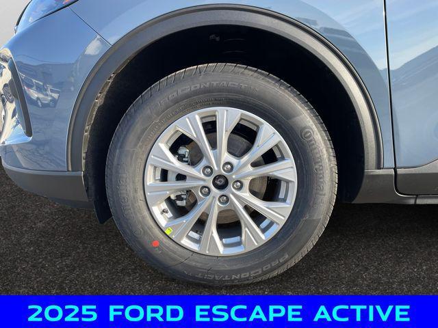 new 2025 Ford Escape car, priced at $31,500