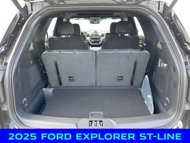new 2025 Ford Explorer car, priced at $45,000