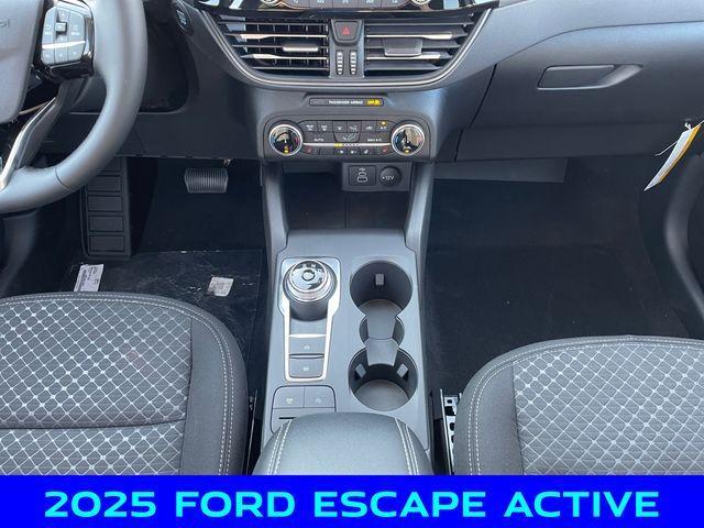 new 2025 Ford Escape car, priced at $29,500