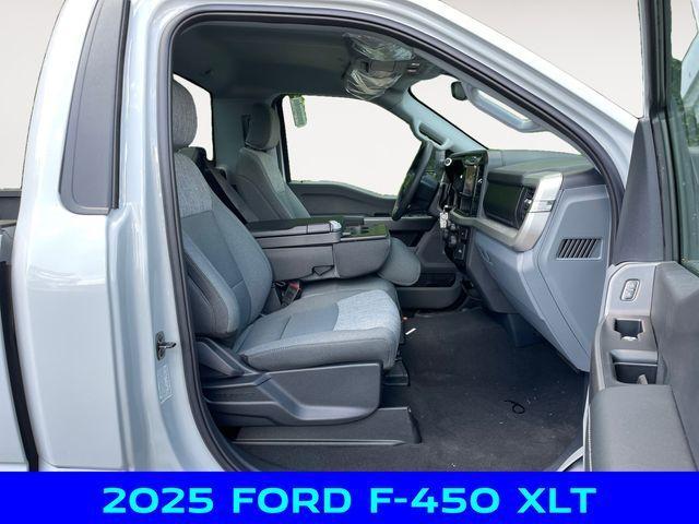 new 2025 Ford F-450 car, priced at $71,500