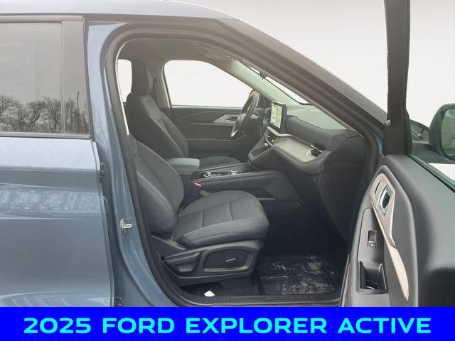new 2025 Ford Explorer car, priced at $43,945