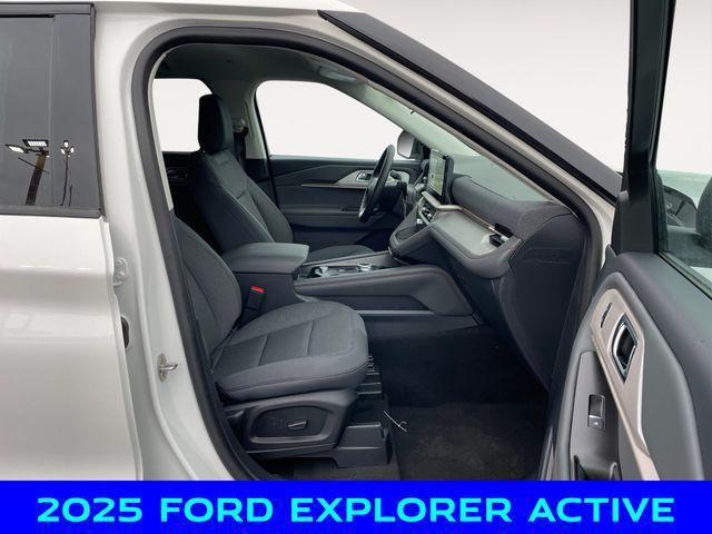 new 2025 Ford Explorer car, priced at $36,500