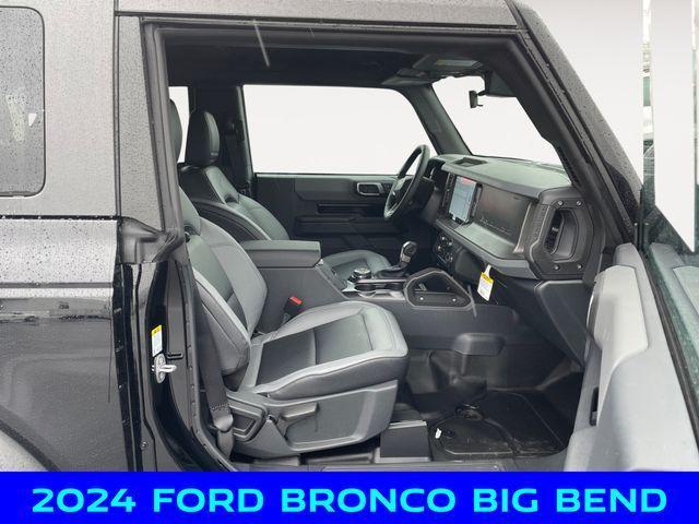 new 2024 Ford Bronco car, priced at $40,000