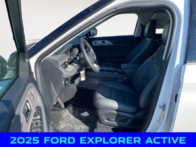 new 2025 Ford Explorer car, priced at $44,500