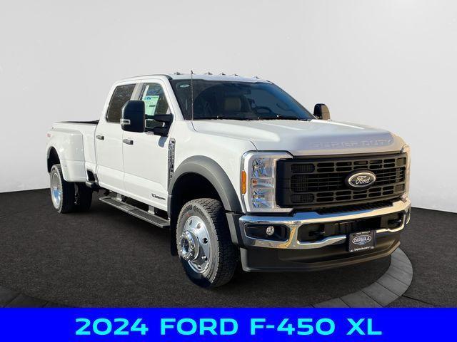 new 2024 Ford F-450 car, priced at $71,000