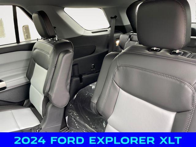 new 2024 Ford Explorer car, priced at $46,000