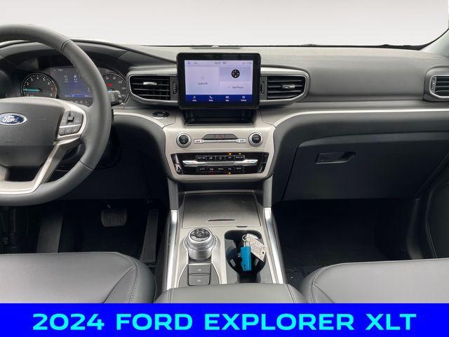 new 2024 Ford Explorer car, priced at $46,000