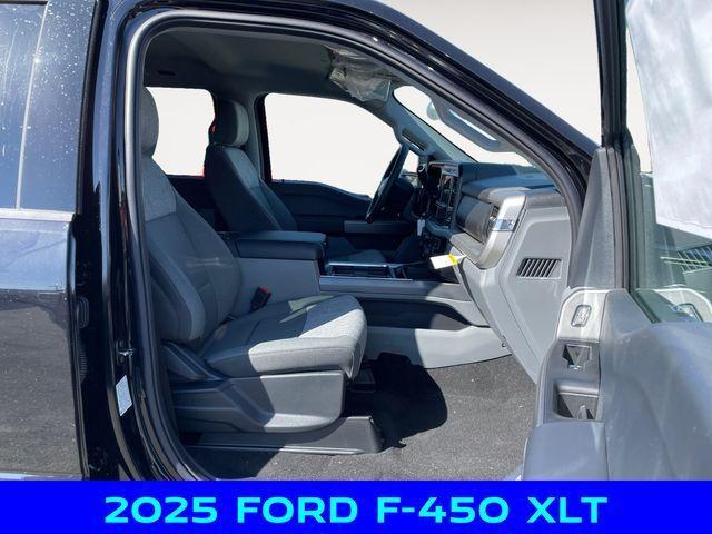 new 2025 Ford F-450 car, priced at $77,000