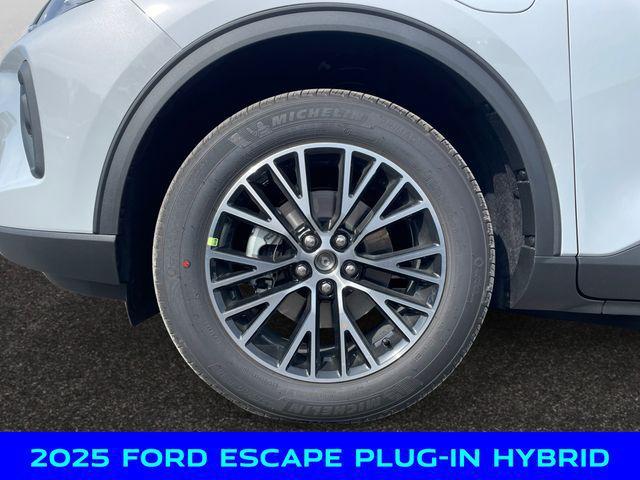 new 2025 Ford Escape car, priced at $32,000
