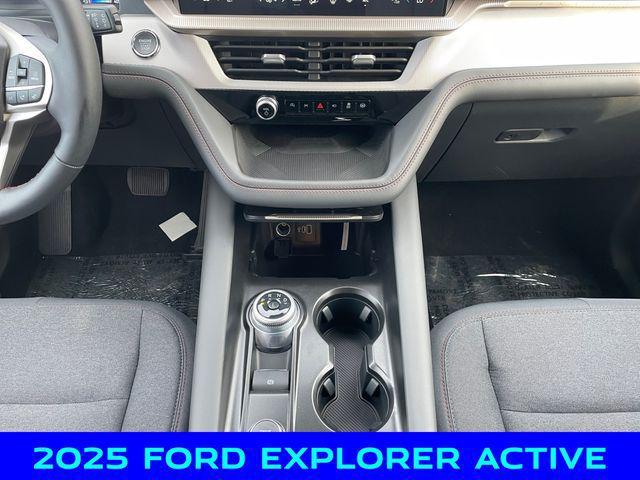 new 2025 Ford Explorer car, priced at $39,750