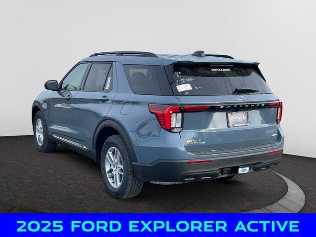 new 2025 Ford Explorer car, priced at $39,750