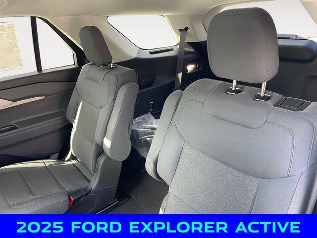 new 2025 Ford Explorer car, priced at $36,000