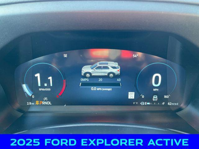 new 2025 Ford Explorer car, priced at $41,000