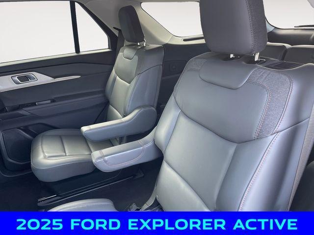 new 2025 Ford Explorer car, priced at $46,685