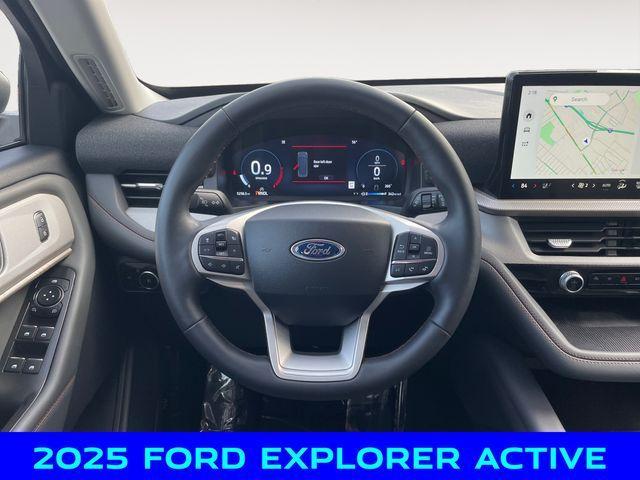 new 2025 Ford Explorer car, priced at $46,685