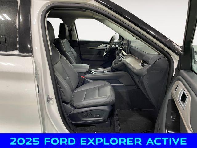 new 2025 Ford Explorer car, priced at $43,000