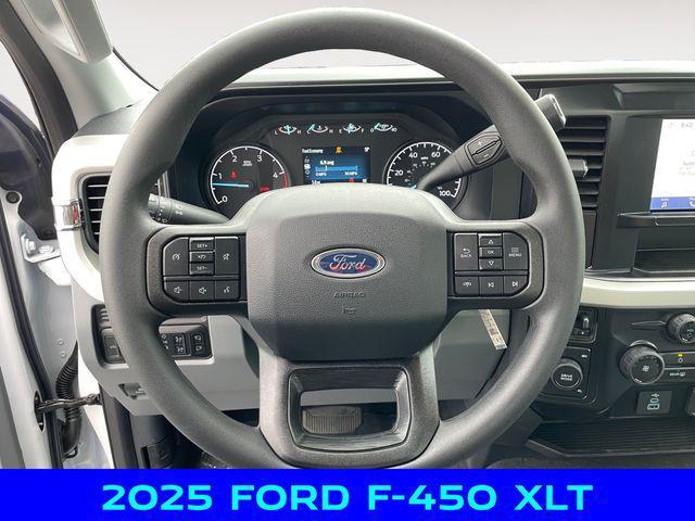 new 2025 Ford F-450 car, priced at $71,570