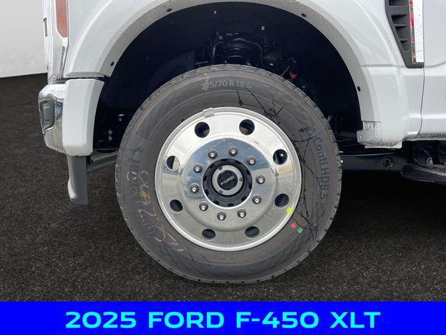 new 2025 Ford F-450 car, priced at $71,570