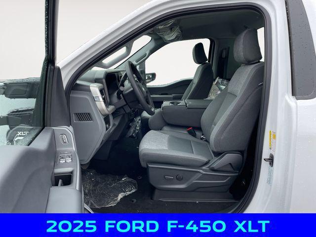 new 2025 Ford F-450 car, priced at $71,570