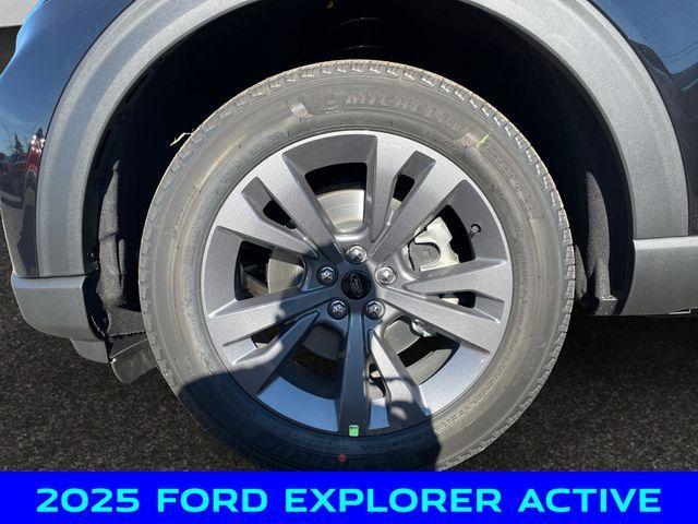 new 2025 Ford Explorer car, priced at $46,000