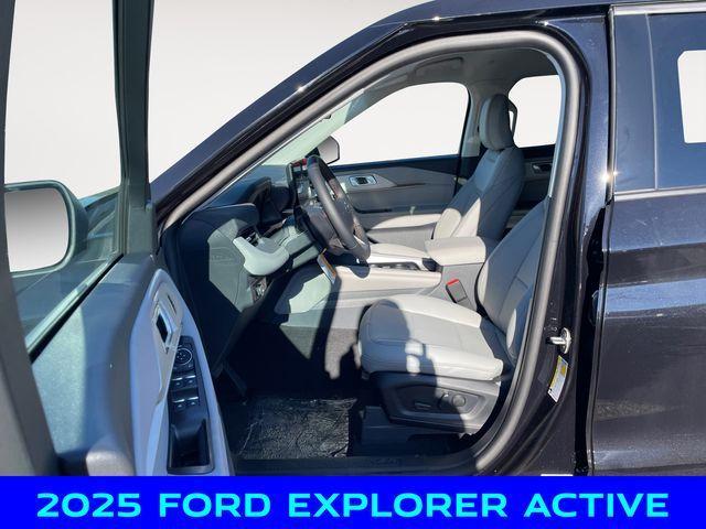 new 2025 Ford Explorer car, priced at $46,000