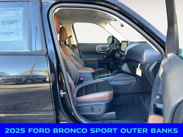 new 2025 Ford Bronco Sport car, priced at $35,000