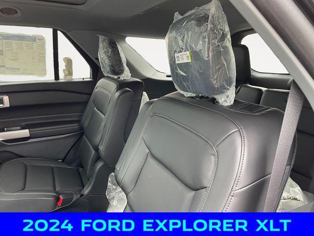 new 2024 Ford Explorer car, priced at $46,250