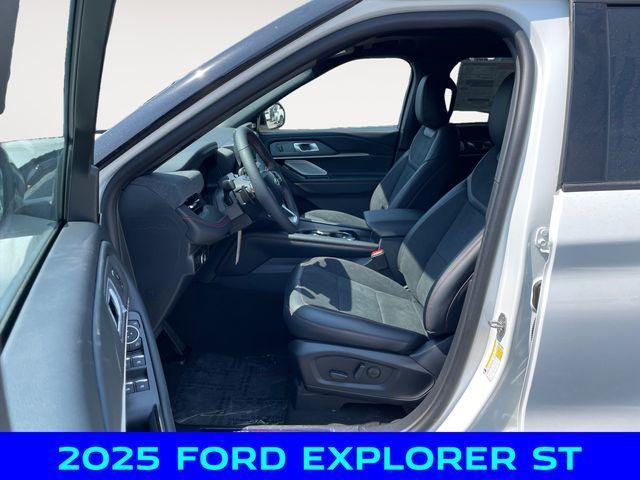 new 2025 Ford Explorer car, priced at $59,500