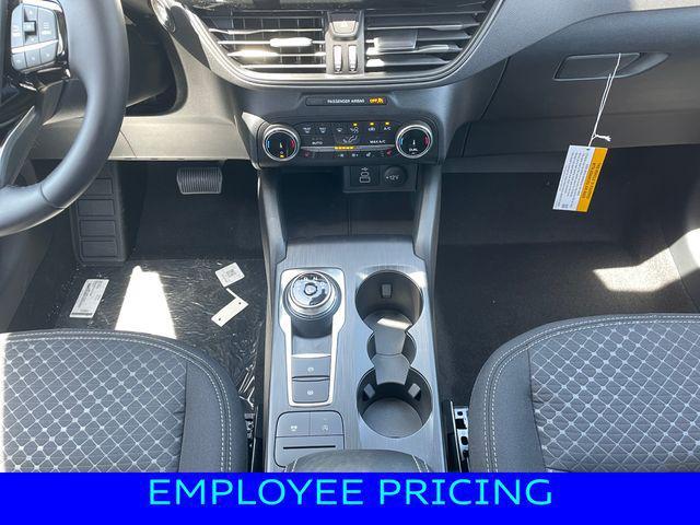 new 2025 Ford Escape car, priced at $30,750