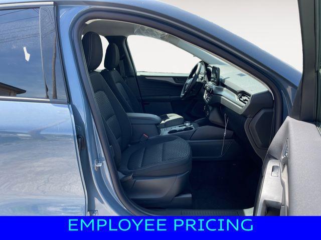 new 2025 Ford Escape car, priced at $30,750