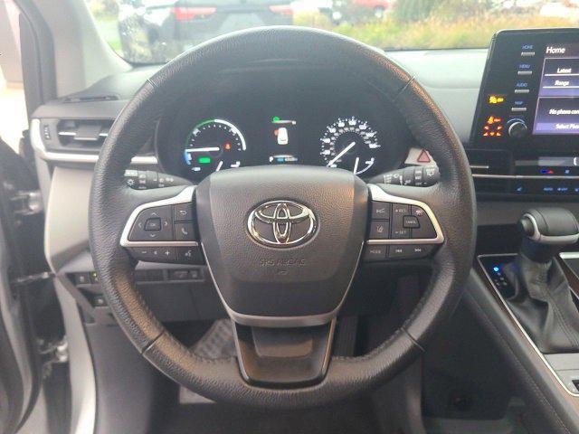used 2022 Toyota Sienna car, priced at $37,116