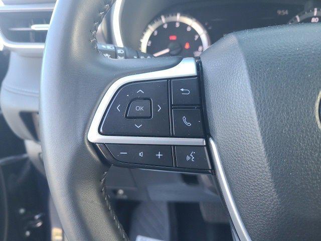 used 2024 Toyota Highlander car, priced at $34,334