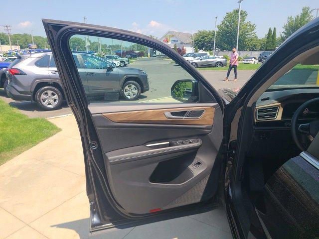 used 2024 Volkswagen Atlas car, priced at $33,199
