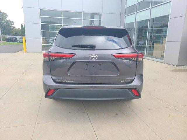 used 2021 Toyota Highlander car, priced at $25,903
