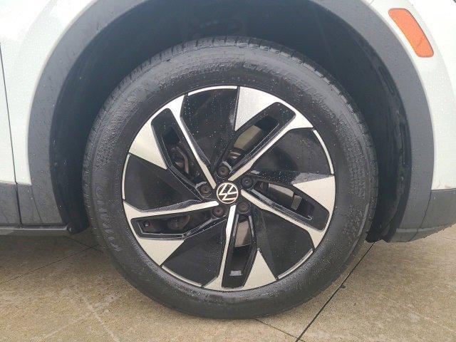 used 2021 Volkswagen ID.4 car, priced at $20,624