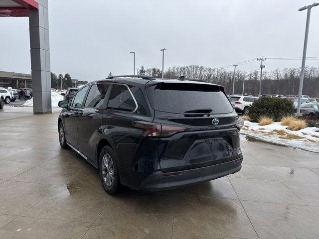 used 2023 Toyota Sienna car, priced at $38,097