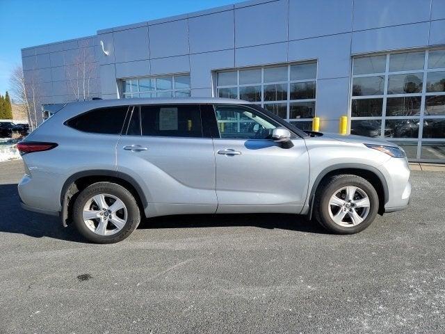 used 2022 Toyota Highlander car, priced at $29,827