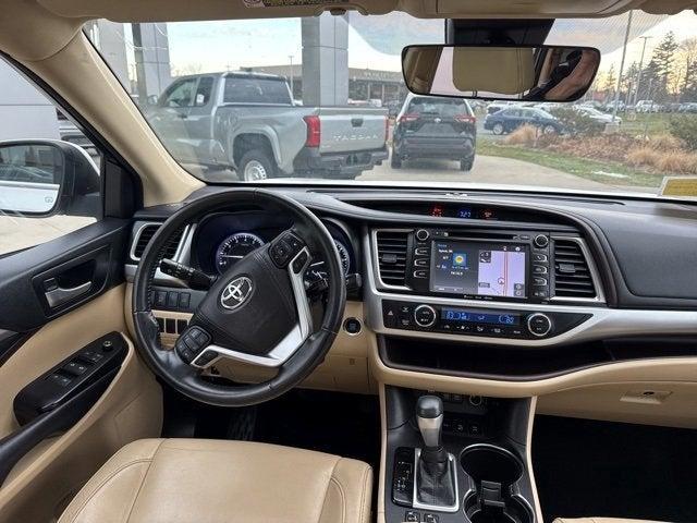 used 2018 Toyota Highlander car, priced at $22,994