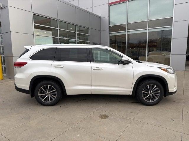 used 2018 Toyota Highlander car, priced at $22,994