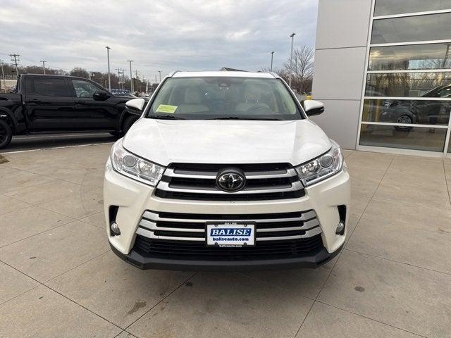 used 2018 Toyota Highlander car, priced at $22,994